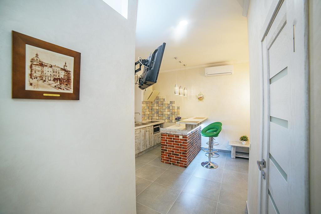 Apartment At Lyulki Lviv Kültér fotó